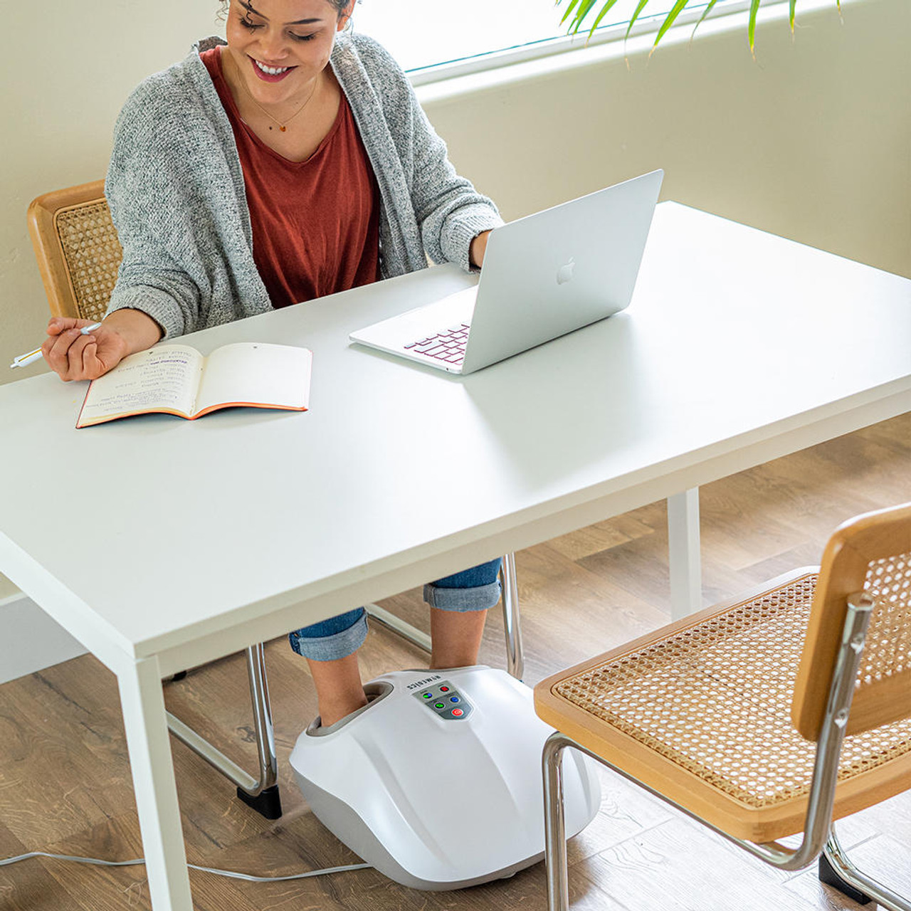 Masajeador Pies Homedics Shiatsu Air 2.0 Con Calor Fms-351hj Blanco 110v - Imagen 9