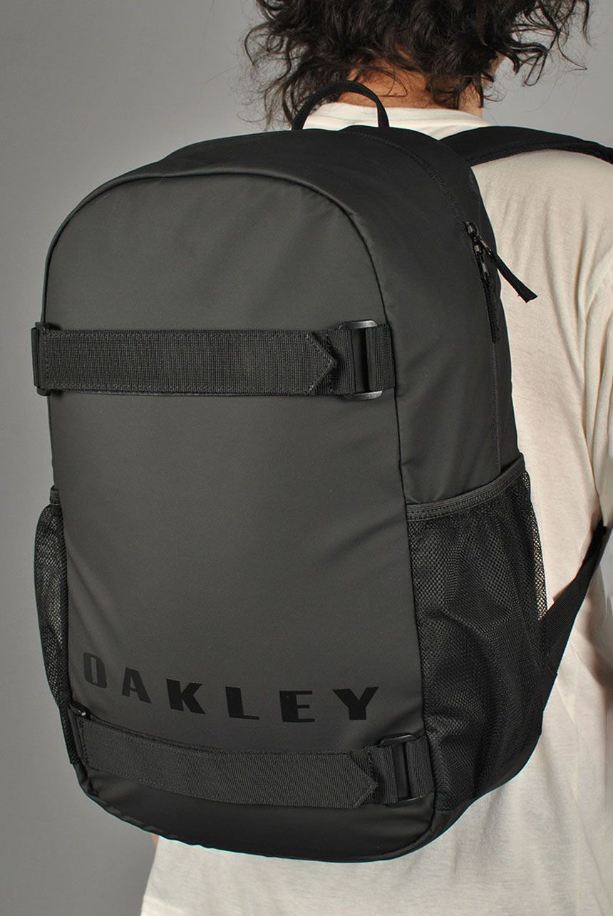 MALETIN OAKLEY BTS BACKPACK MOCHILA - Imagen 4