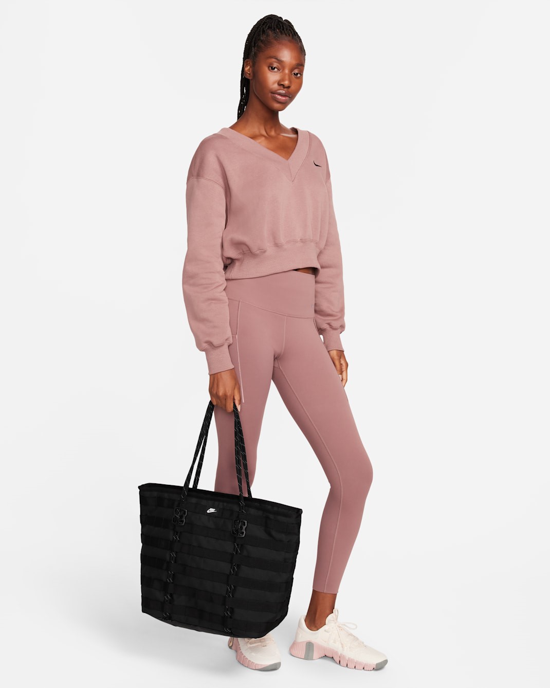 BOLSO NIKE SPORTWEAR TOTE 26L FJ0439-010 - Imagen 10